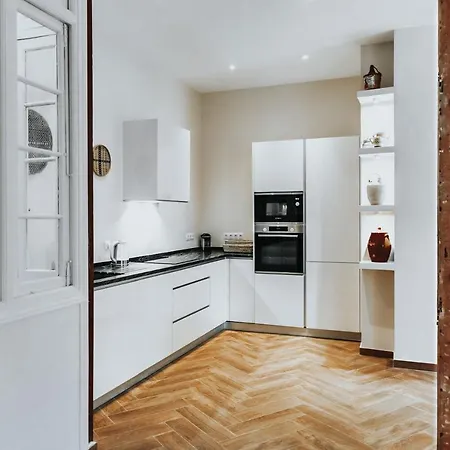 Apartment Holidays2malaga Beatas 3 Bedroom & French Balcony *